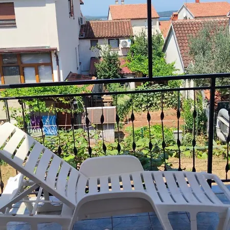 Apartman Mamamaria Apartment *